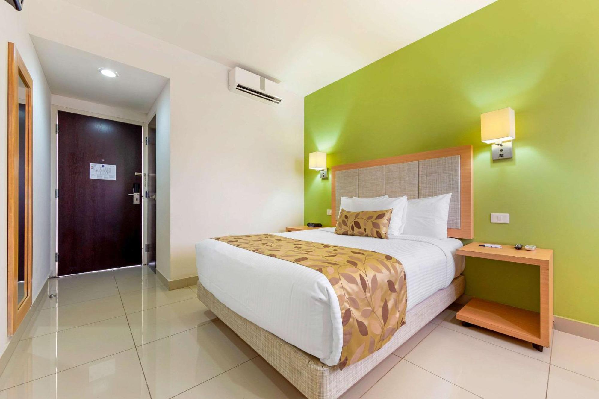 Sleep Inn Culiacán Zewnętrze zdjęcie
